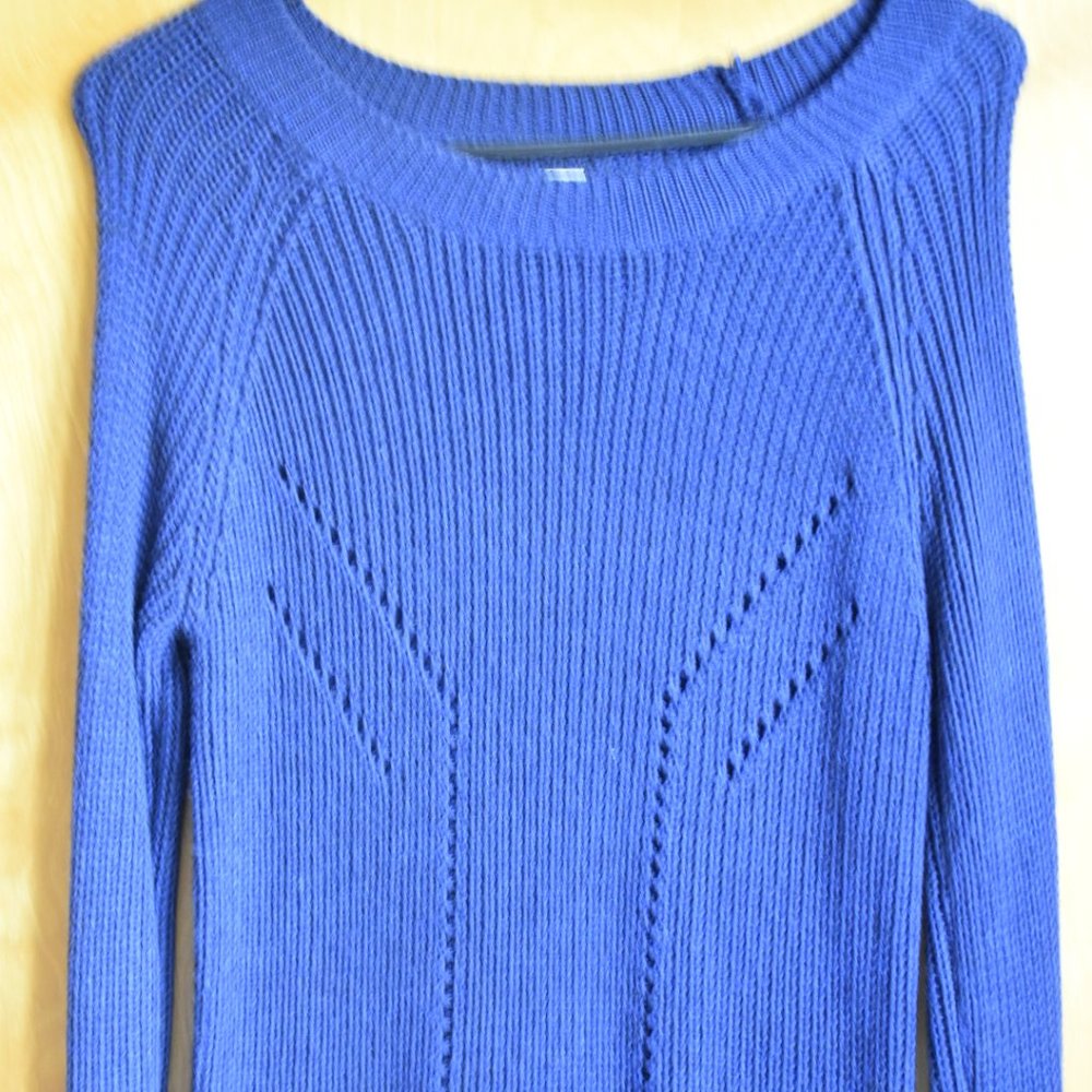 dark blue long sleeve sweater